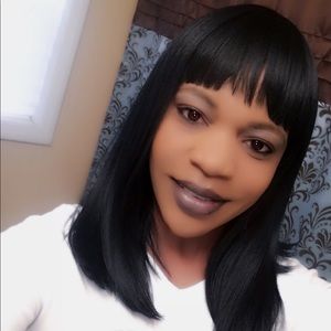 Meet your Posher, Burnetta